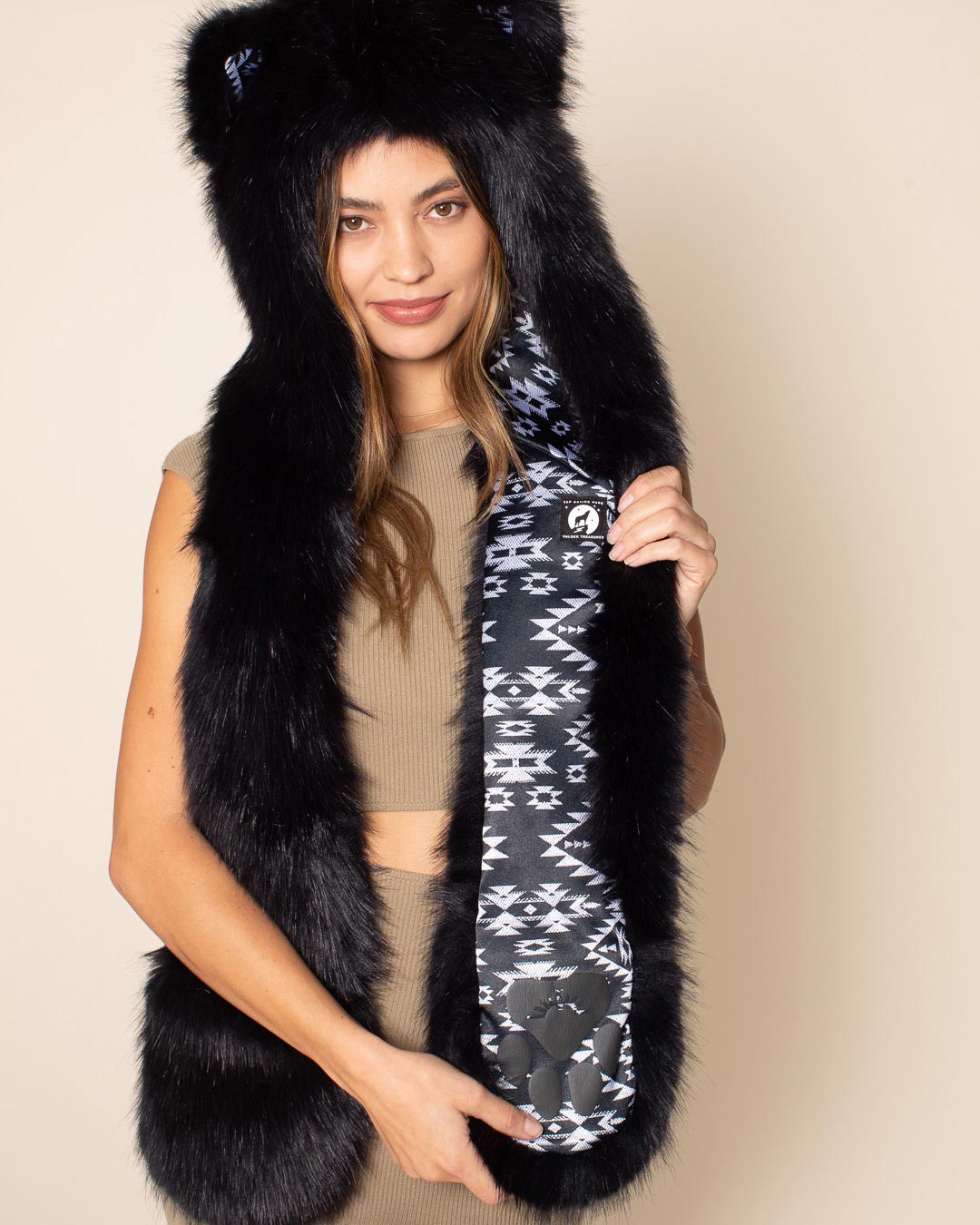 Santa Fe Black Wolf Luxe Collector Edition Faux Fur Hood | Women's