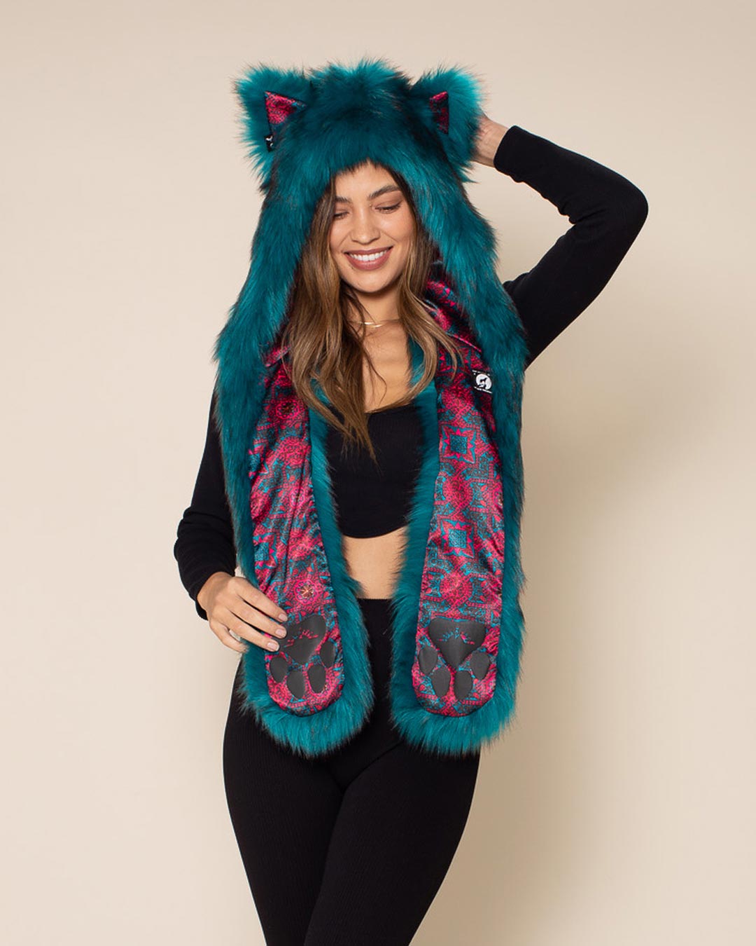 Tahitian Wolf Collector Edition Faux Fur Hood | Women&#39;s