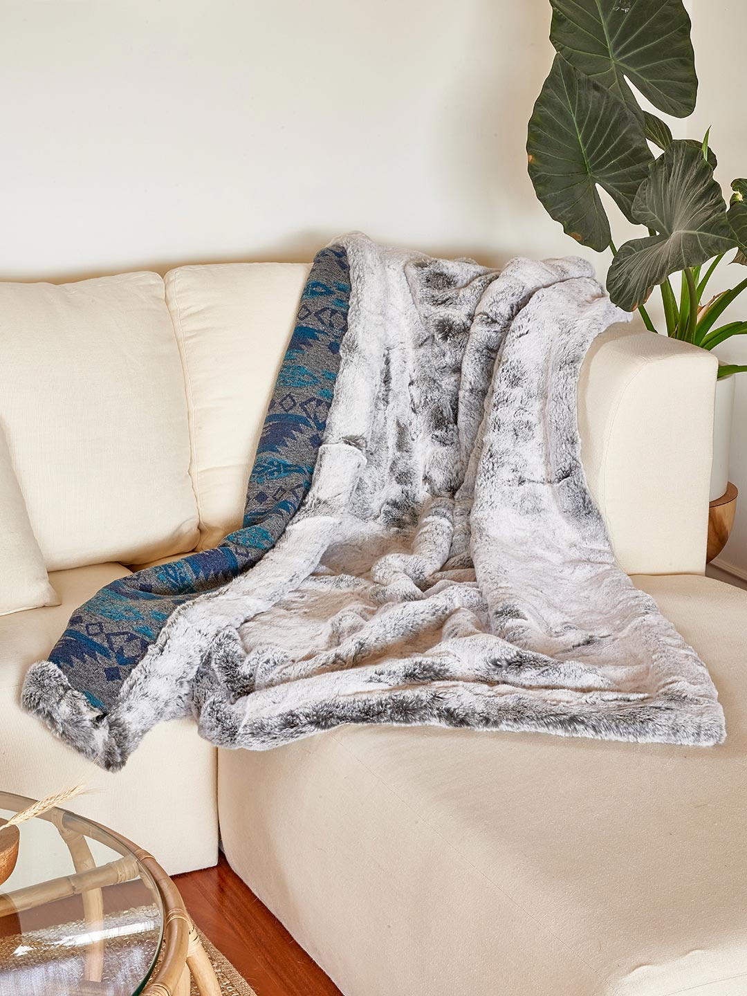 Faux Fur Home Decor Grey Fox Italy Throw