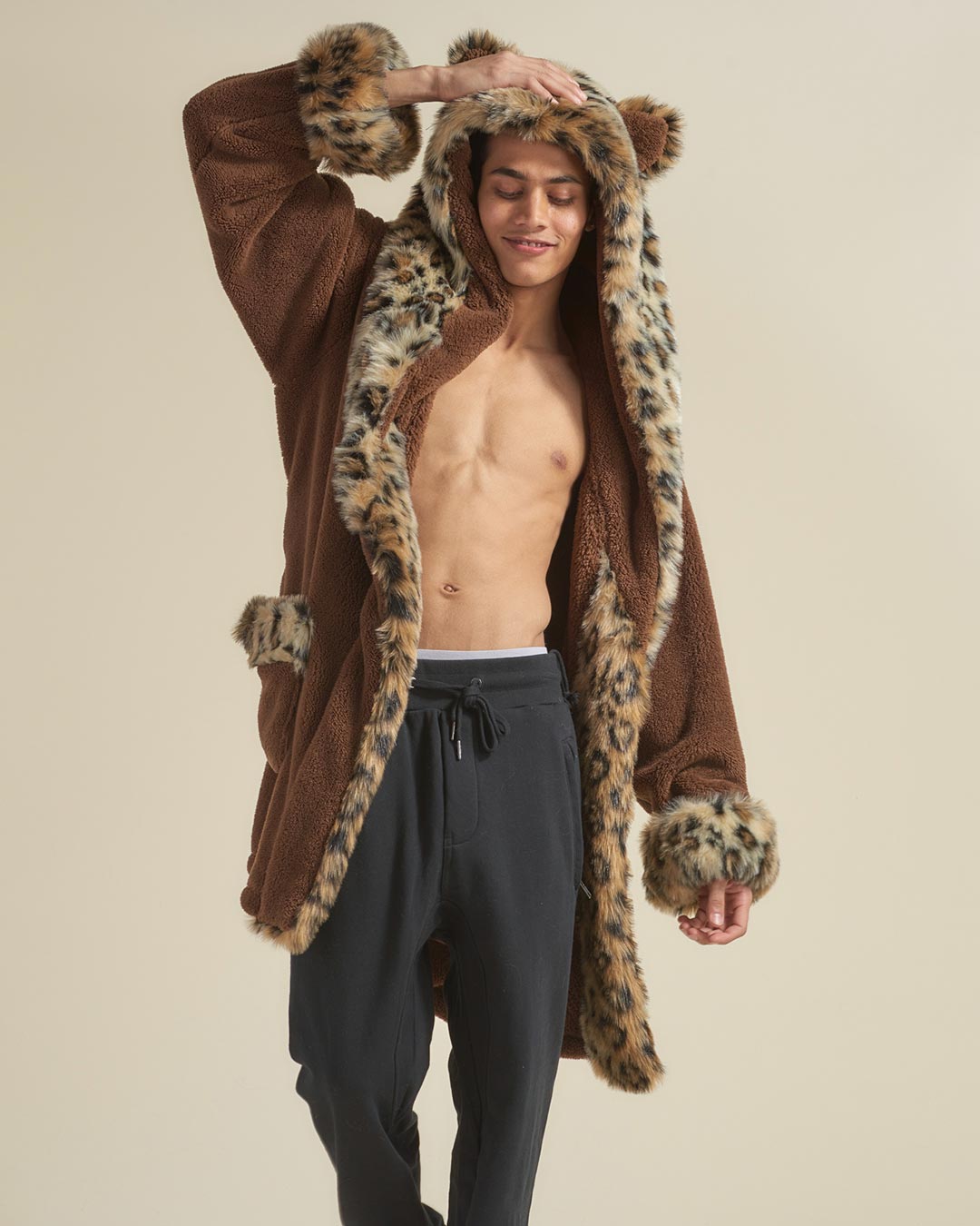 Leopard Classic Short Faux Fur Robe | Men's