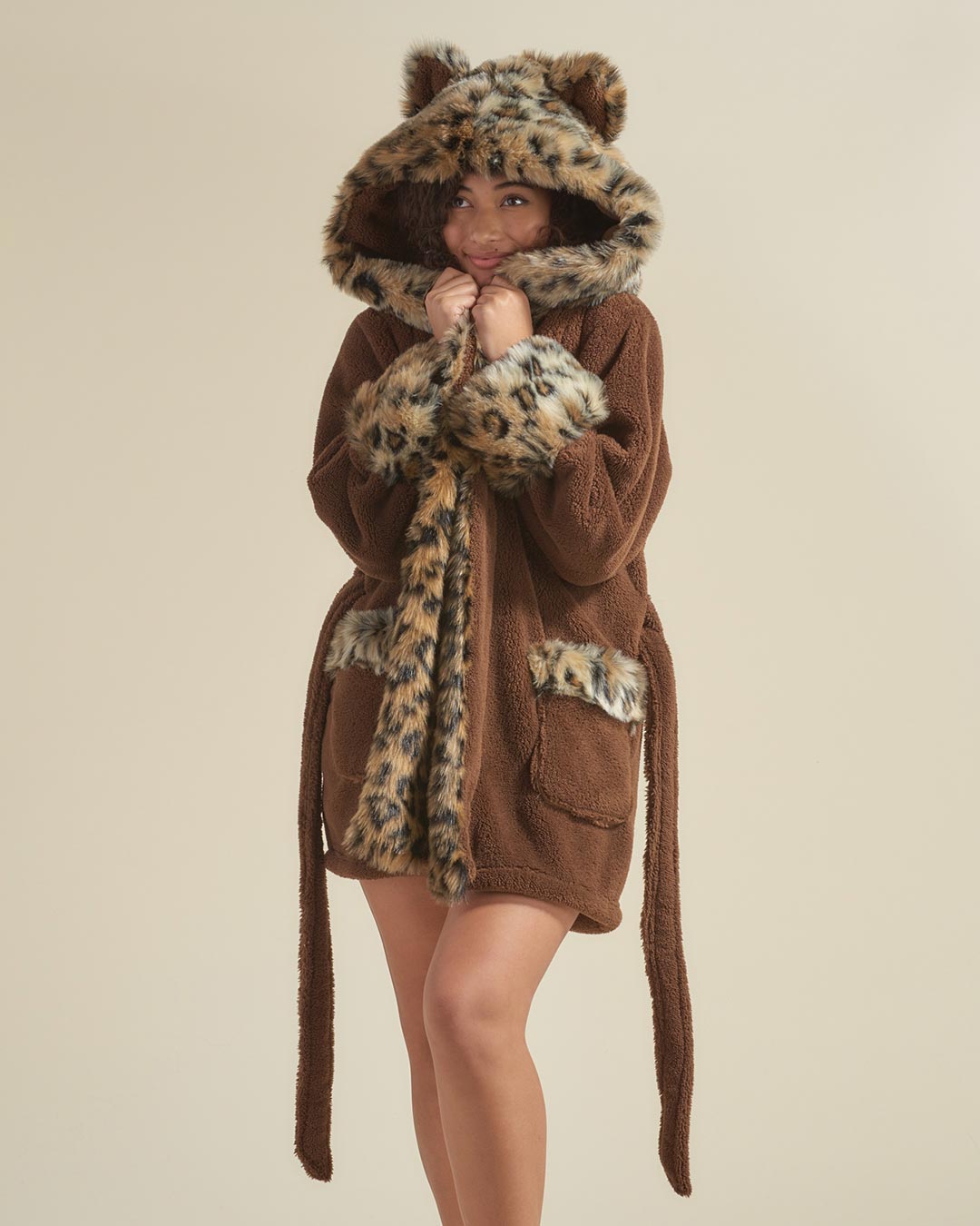 Leopard Classic Short Faux Fur Robe | Women's