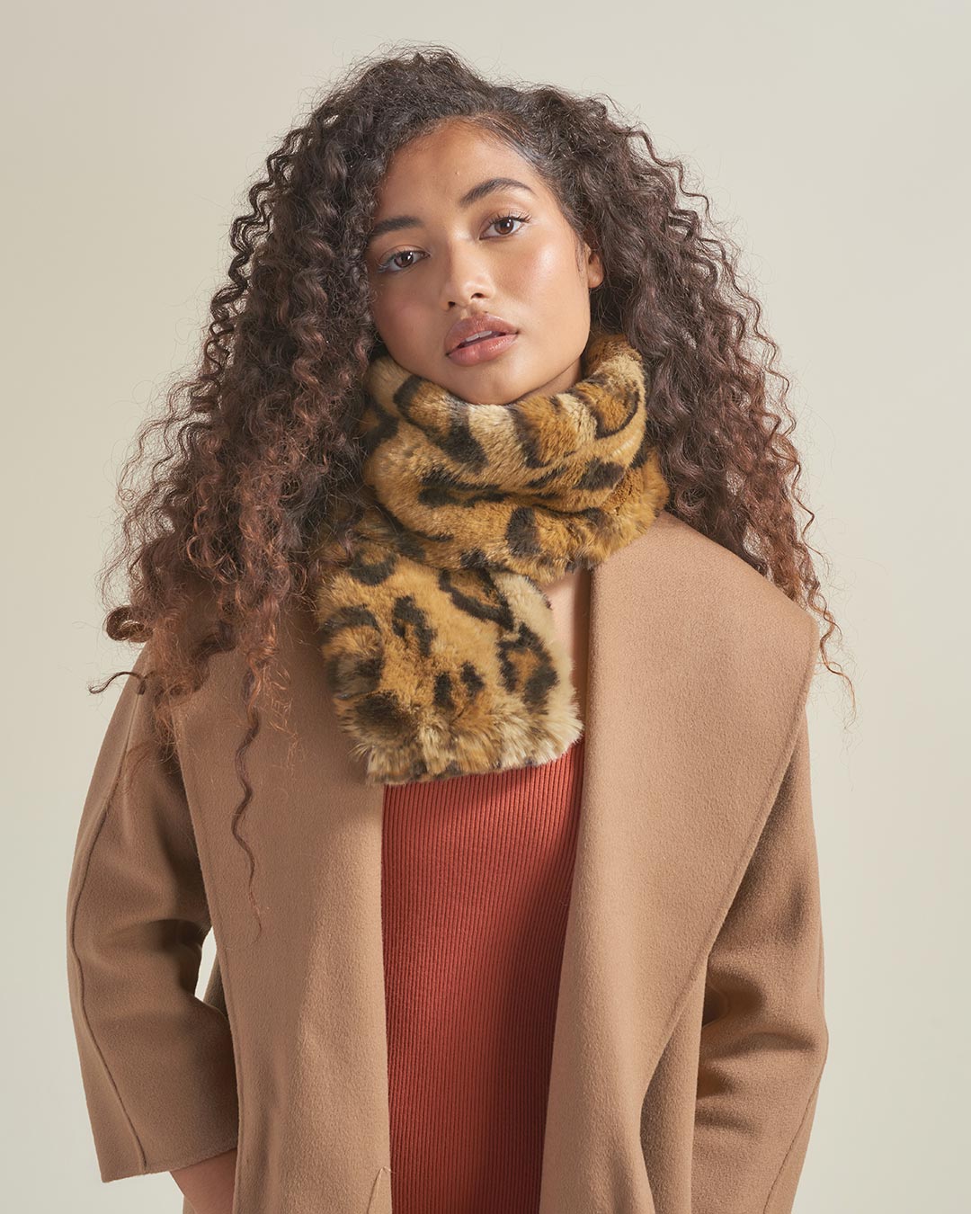 Jaguar Luxe Faux Fur Scarf | Women's - SpiritHoods