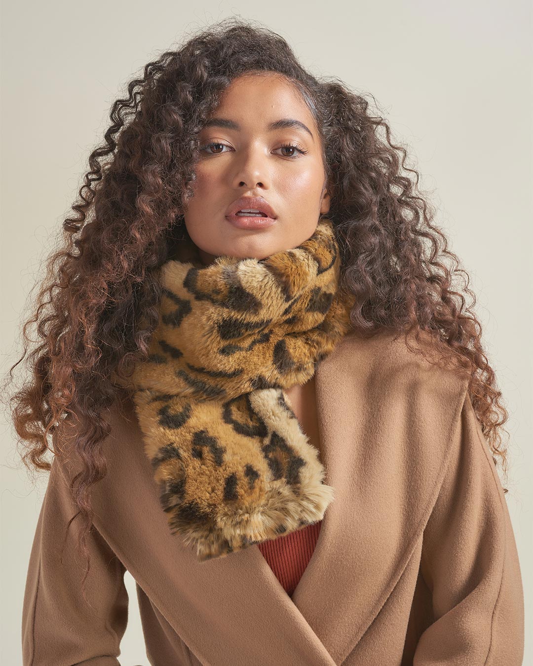 Jaguar Luxe Faux Fur Scarf | Women's - SpiritHoods