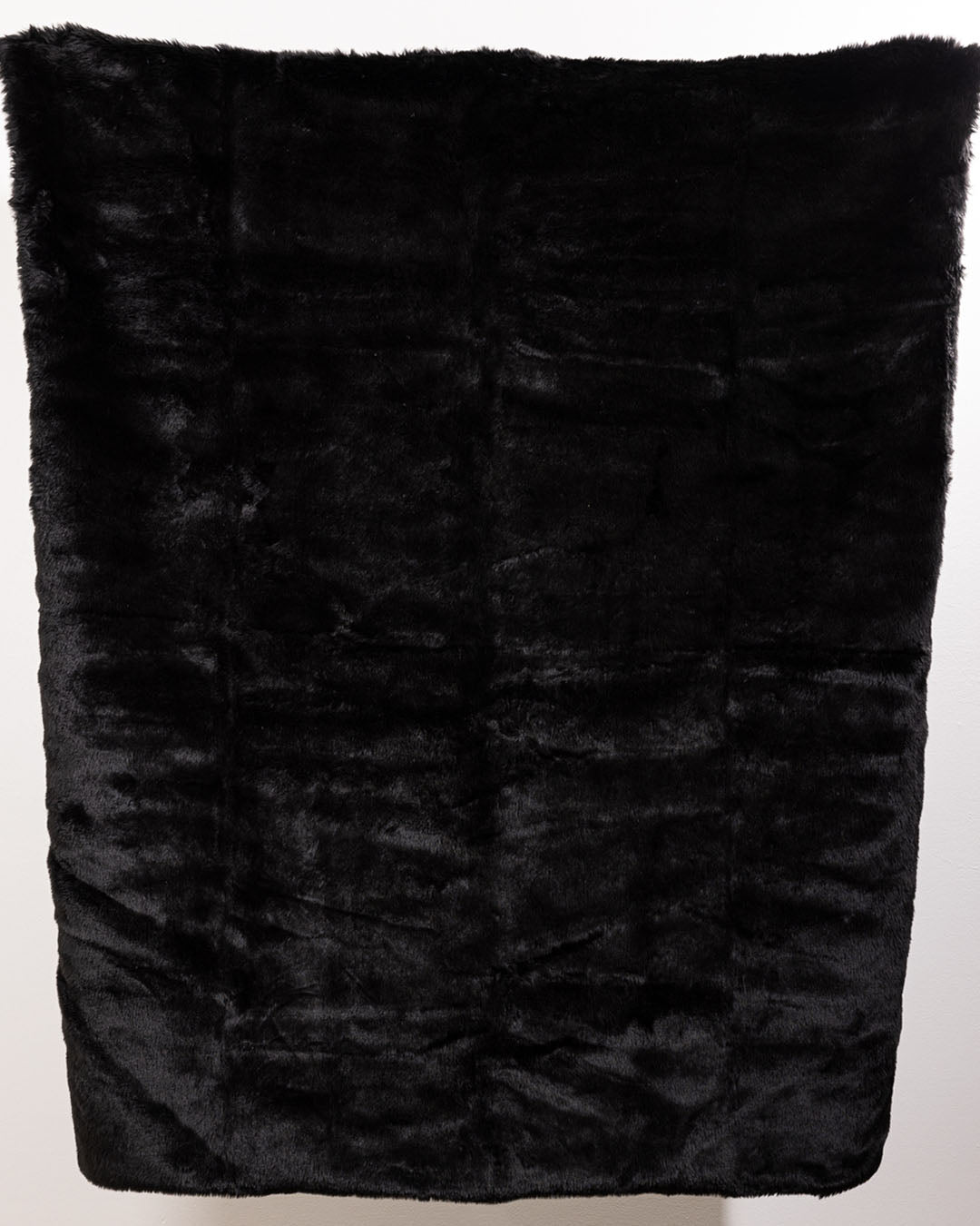 Signature Collection Faux Fur Throw | Black Wolf