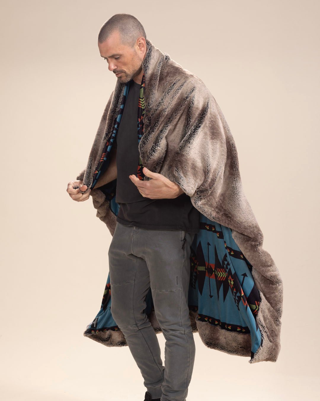 Grey Wolf Lightweight Ultra Soft Faux Fur Throw