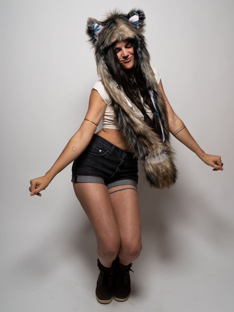 Smokey Mountain Wolf Collector Edition Hooded Faux Fur on Female