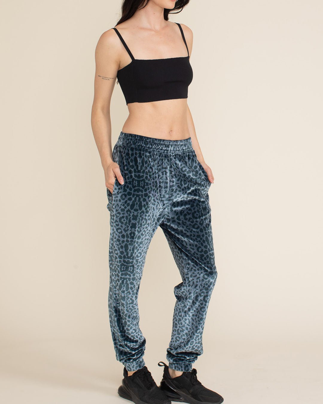 Black Panther Velvet Jogger | Women's