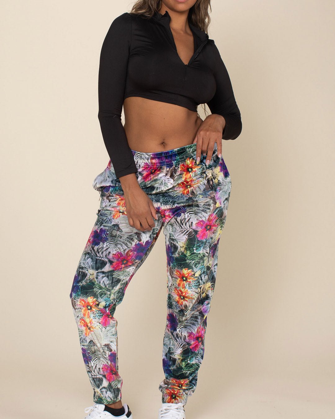 Safari Garden Velvet Jogger | Women's