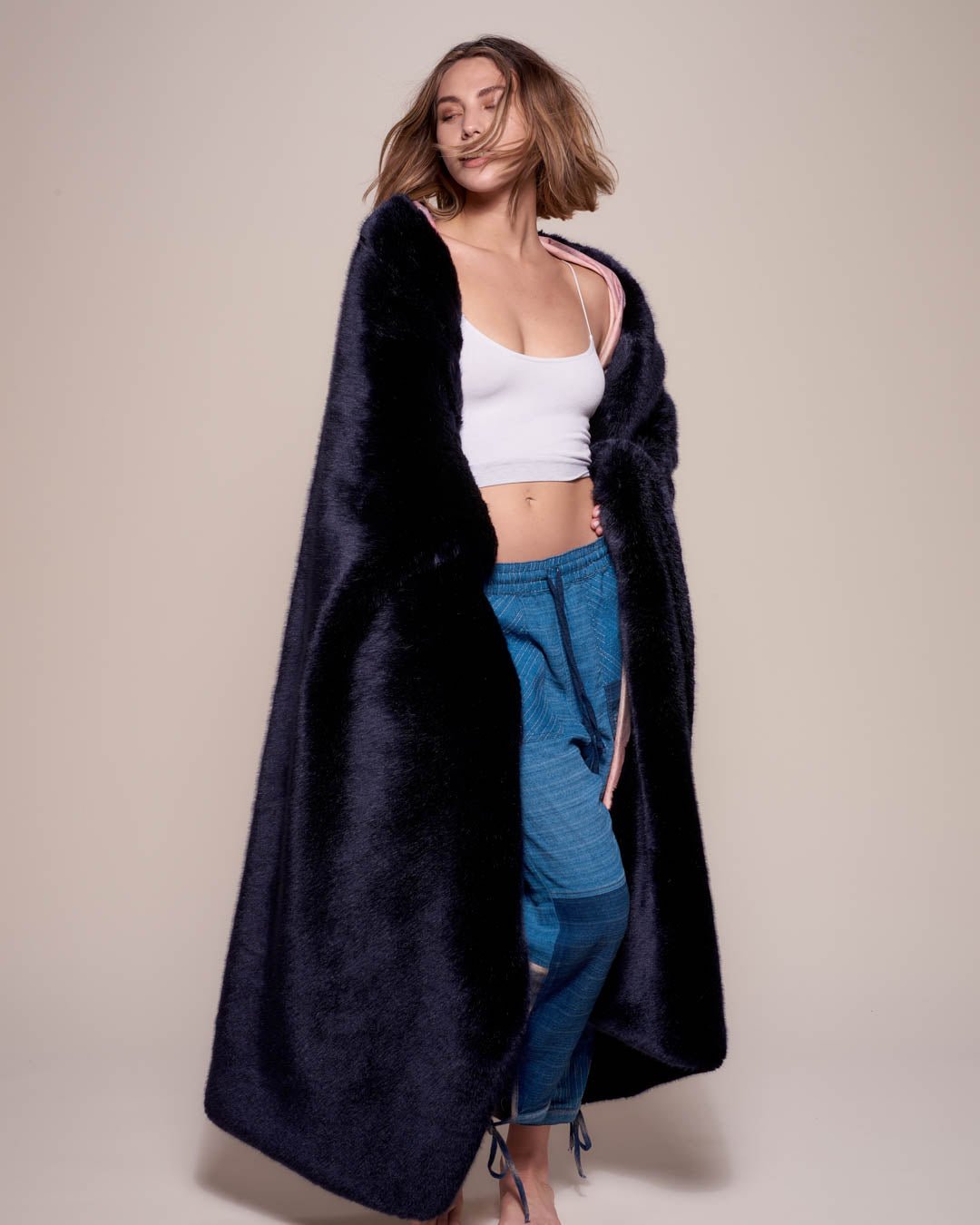 Collector Edition Indigo Wolf Luxe Faux Fur Throw 