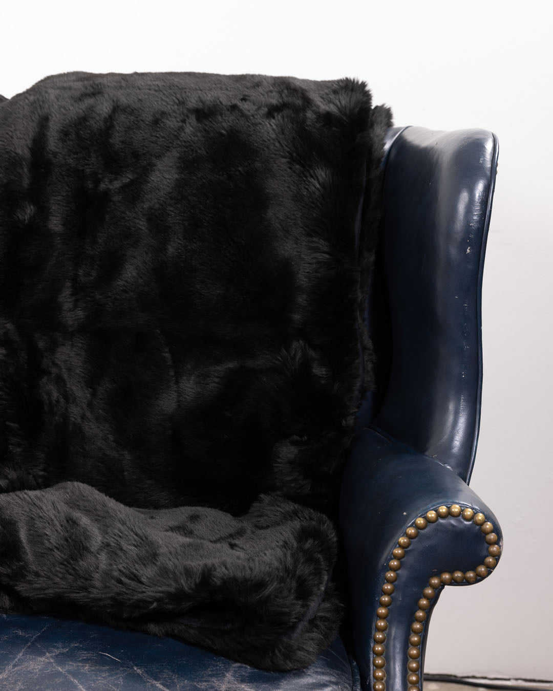 Signature Collection Faux Fur Throw | Black Wolf