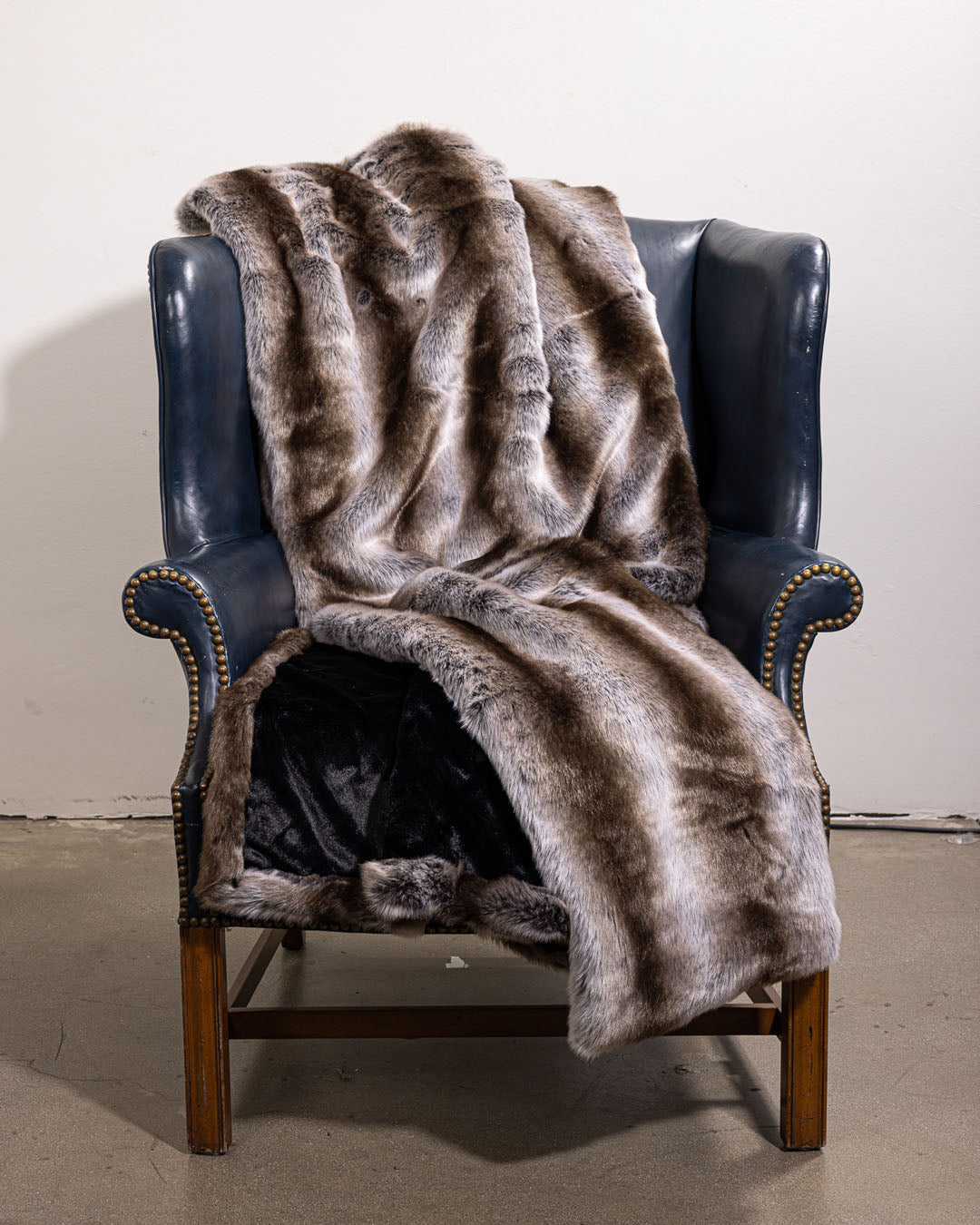 Limited Edition Faux Fur Throw | Chinchilla