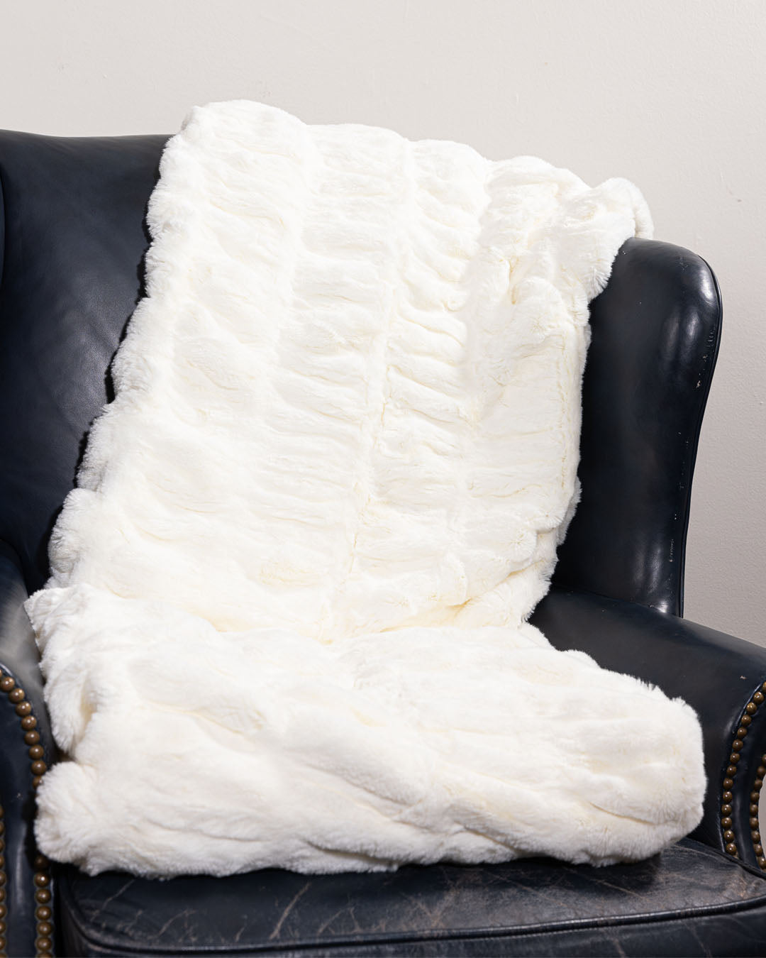 Signature Collection Ruched Faux Fur Throw | Arctic Hare