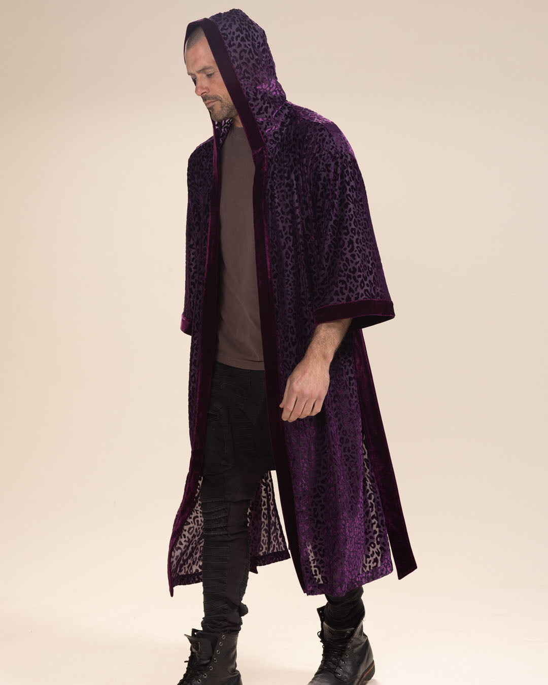 Men&#39;s Velvet Kimono | Purple Leopard