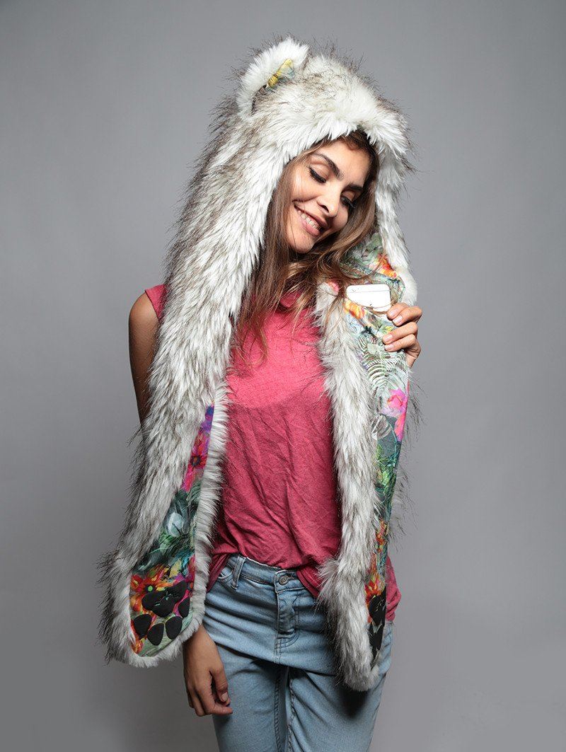 Exterior and Interior View of Siberian Fox Collector Edition SpiritHood