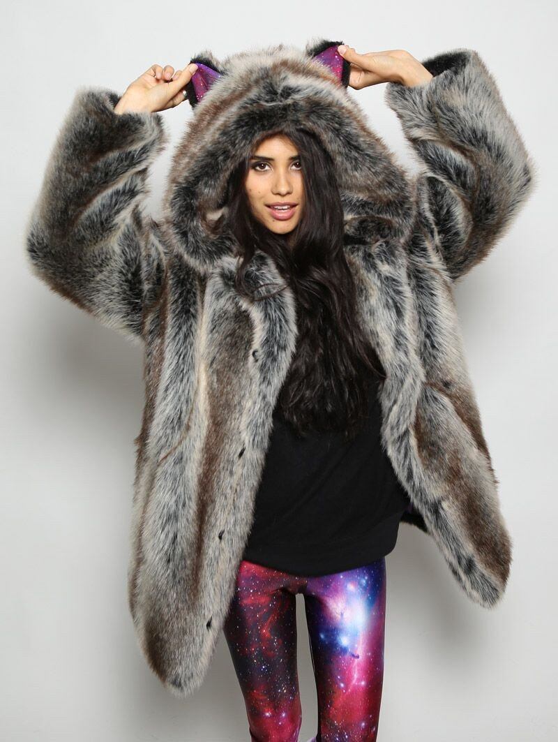 Woman wearing faux fur BlackMilk Galaxy Grey Wolf Coat, front view 3